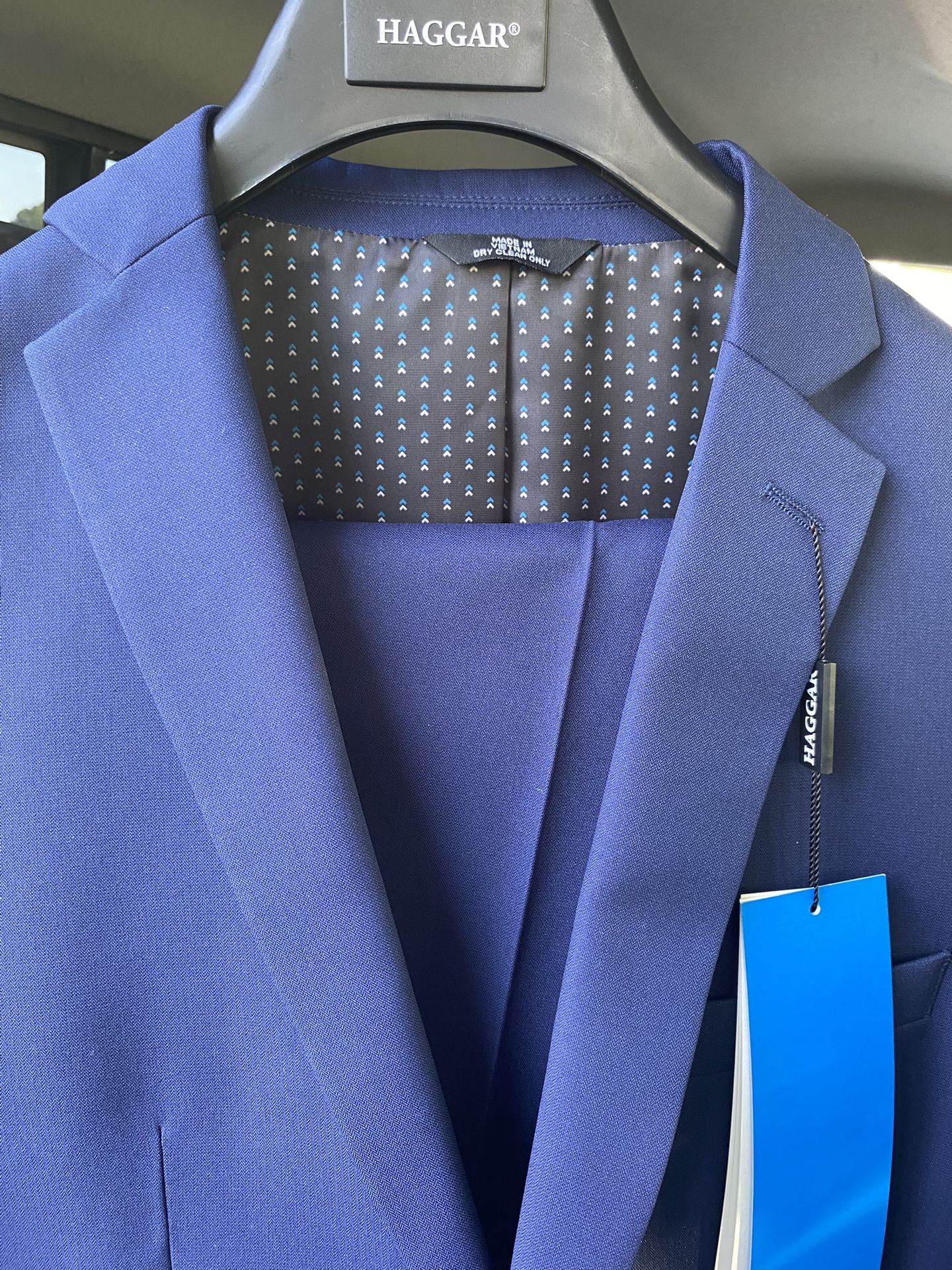 Navy Blue Suit 40R 32 waist 32 Length