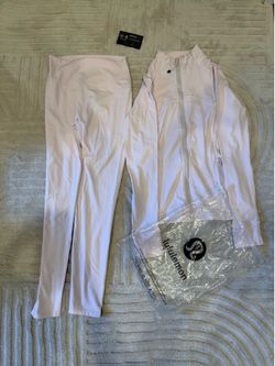 Lululemon women’s gym set size 4 set