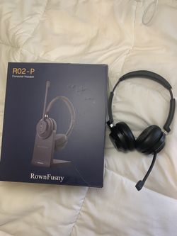 “🎧 RownFusny R02‑P Premium Wireless Gaming Headset – With Boom Mic & Charging Stand”