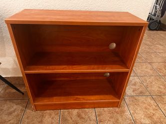 Book case - short