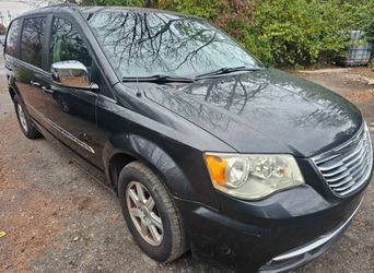 2012 Chrysler Town & Country