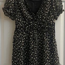 Brand New Black Floral Romper Size M Juniors 