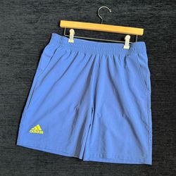 ADIDAS TENNIS SHORTS SIZE LARGE