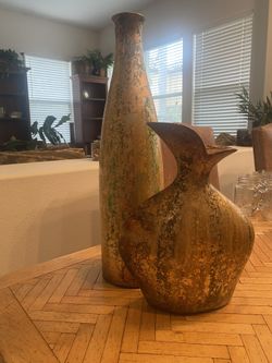 Decorative Vases 
