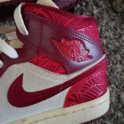 Kids Size 6 Air Jordans