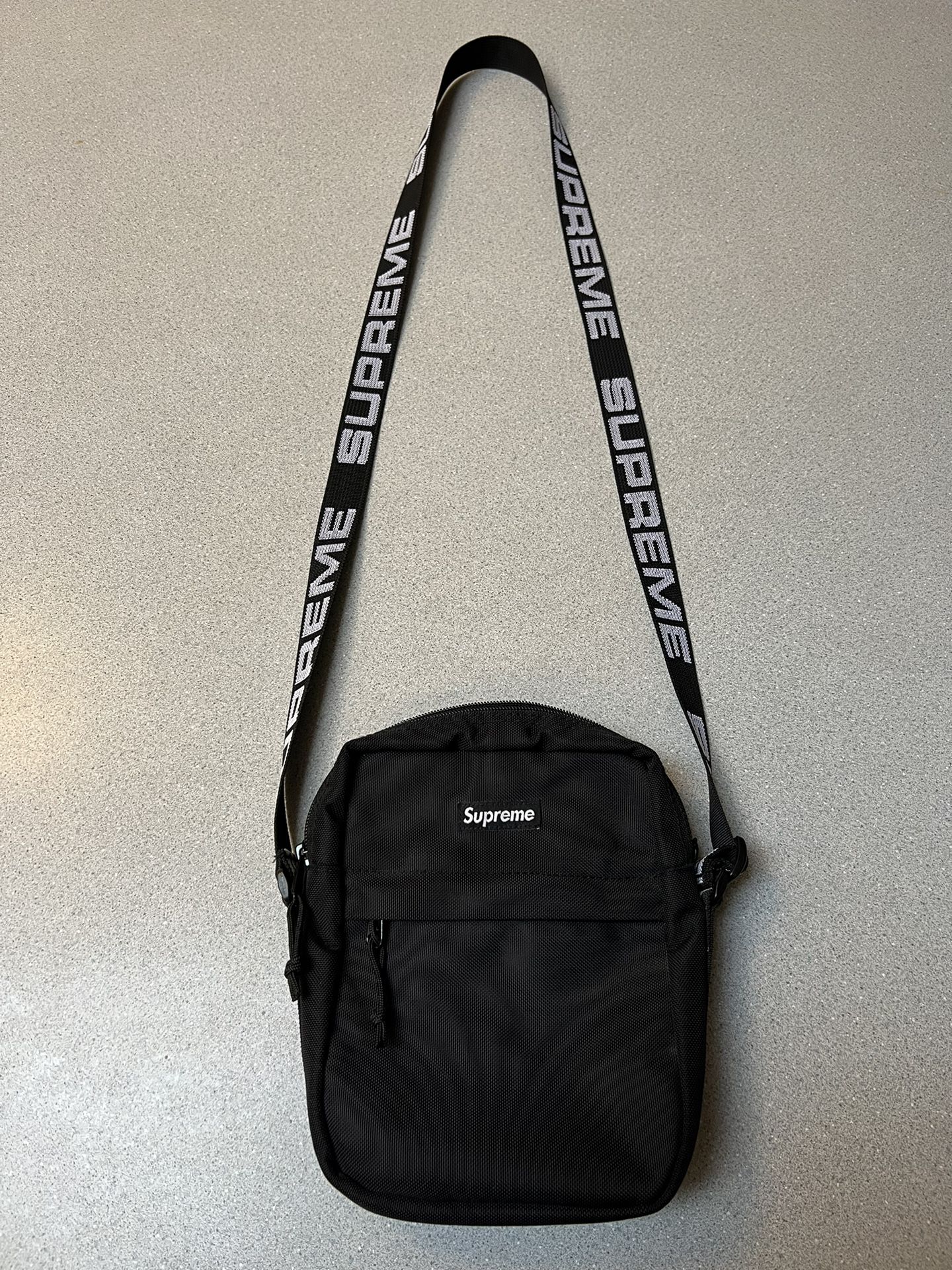 supeme shoulder bag ss18