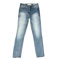 Denim Forum The Nico Mid Rise Skinny Crop in light wash
