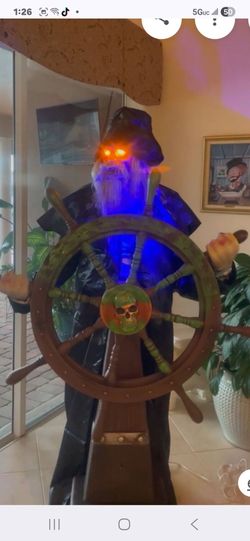 Animatronics pirate