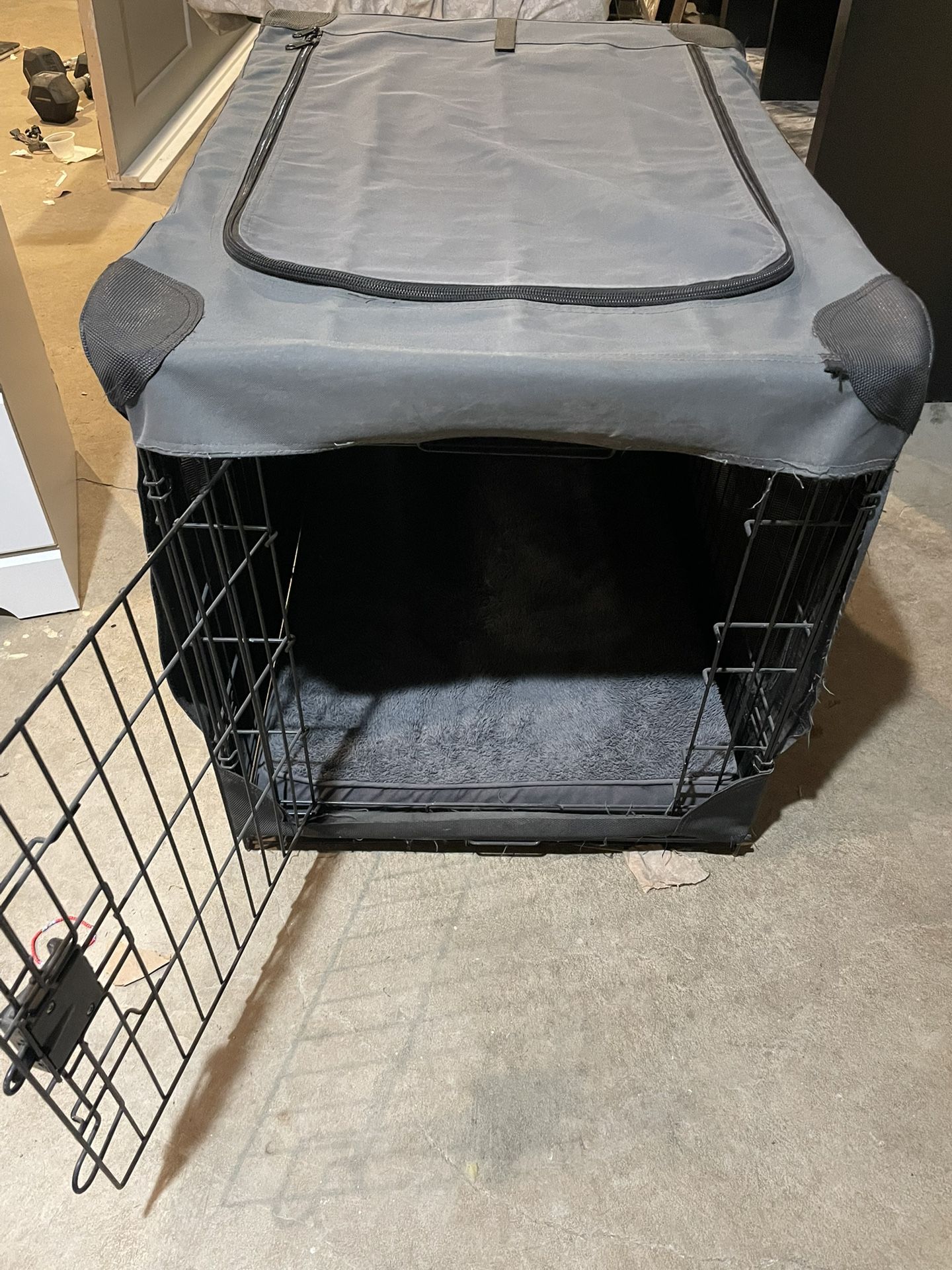 Frisco Dog kennel + Cover & Pad