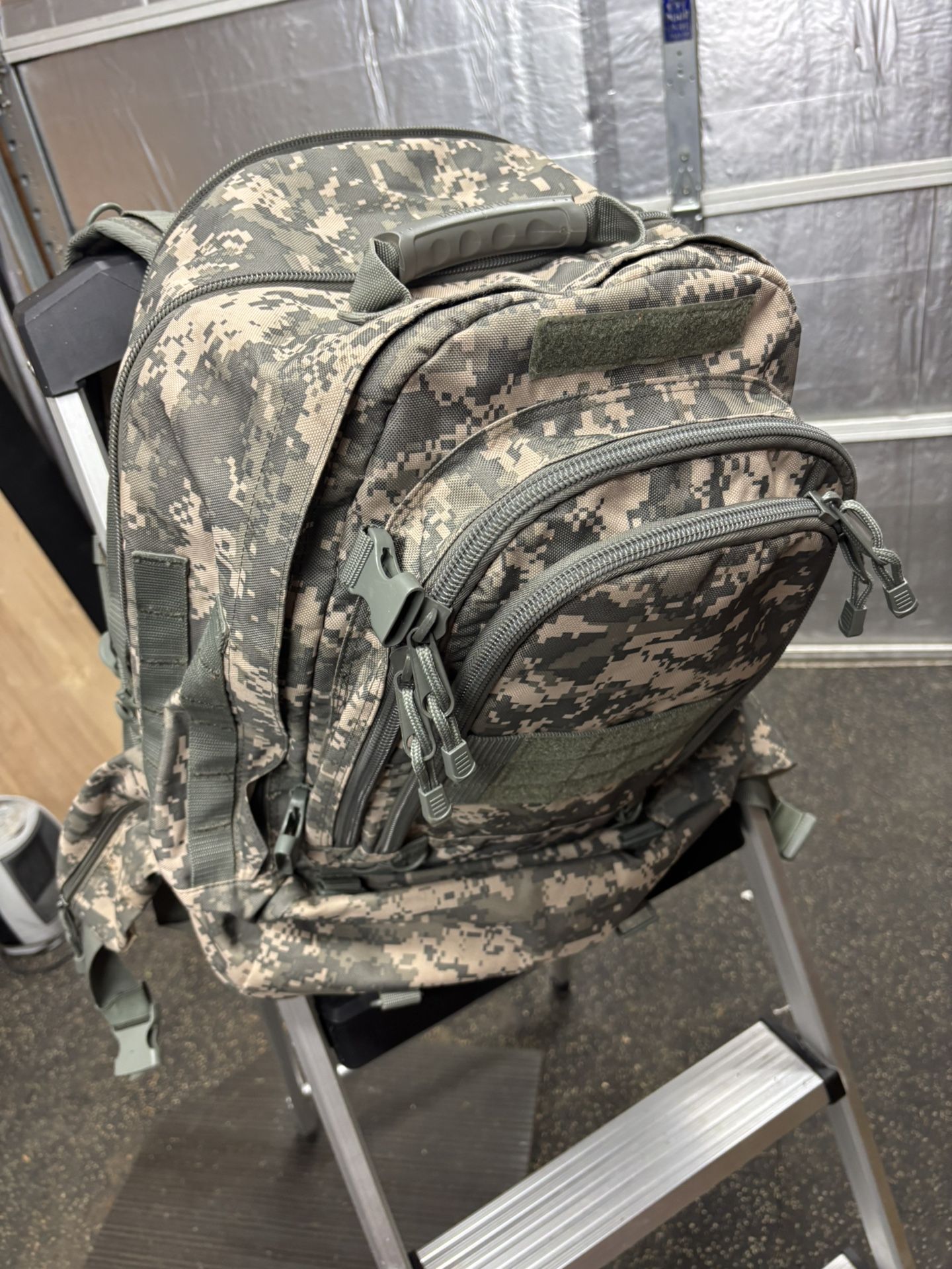 Backpack Excellent Condition $25