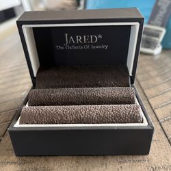 Jared Ring Box