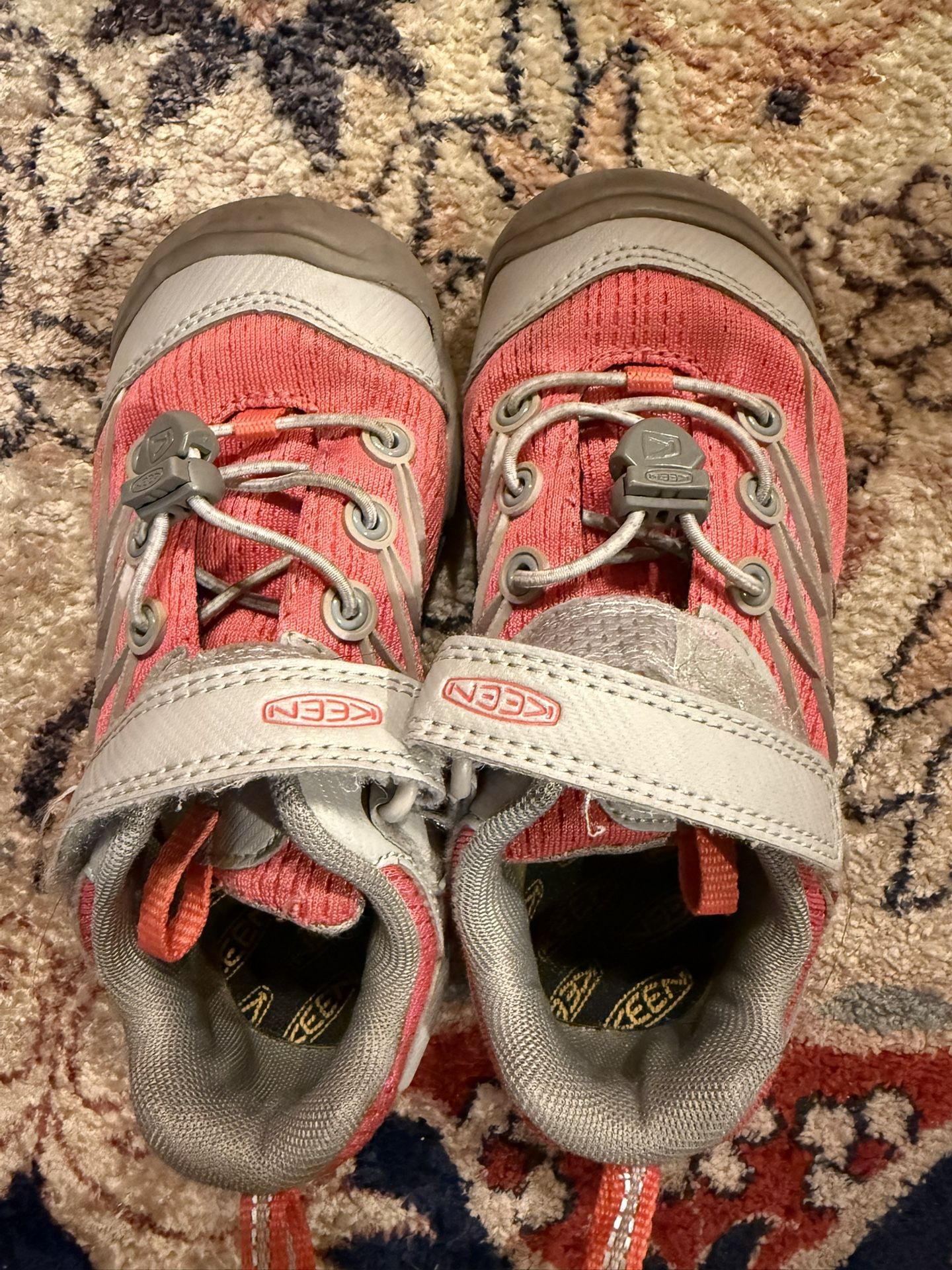 Keen kids shoes 11US