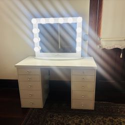🤍✨ White Impressions Vanity — LEDs Included ✨🤍