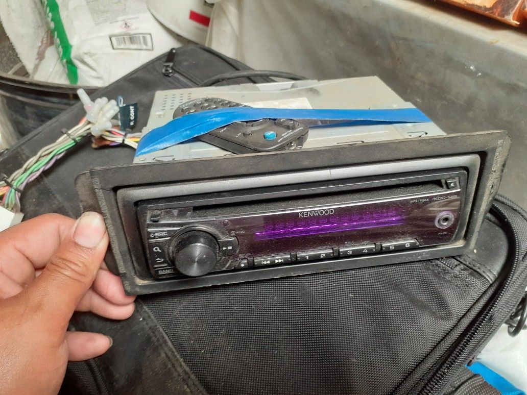 Kenwood radio with remote control