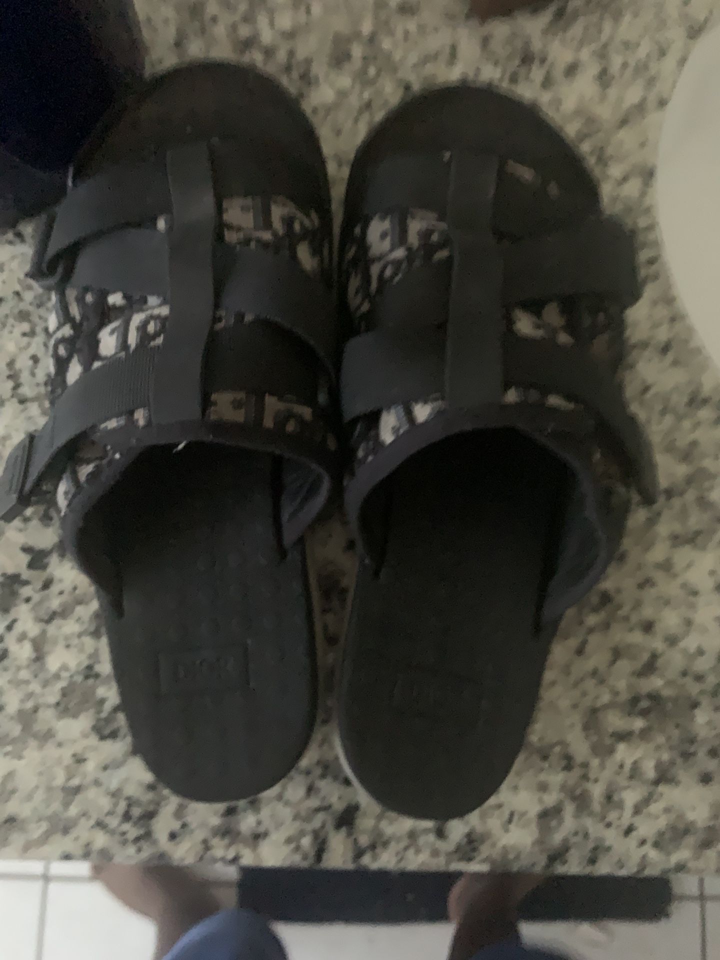 Christian dior slides