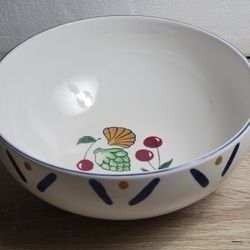 Mikasa large serving bowl. Beautiful condition like New. See all pictures for more details