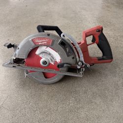 Milwaukee M18 Fuel Rear Handle Cordless Circular Saw 