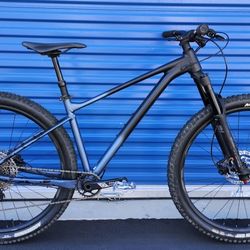 2021 Giant Fathom 29er 2 Hardtail Air Suspension Mountain Bike Size Large 