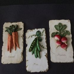 Kitchen wall decor