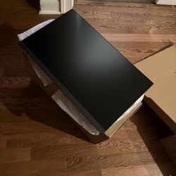2 HP monitors 24 