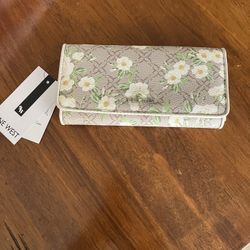New  Nine West Wallet 
