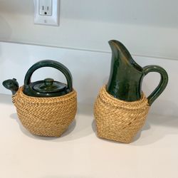 Brand new tea & juice pitcher set