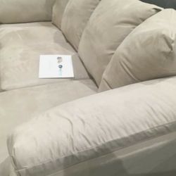 Sectionals New Direct From Manufacturer