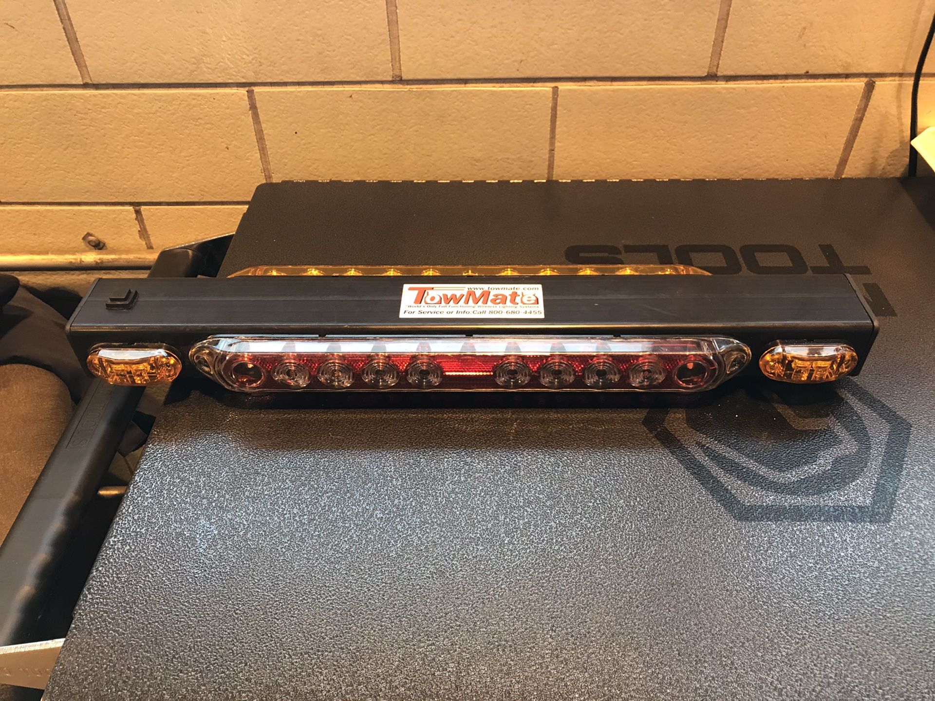 Tow mate tow light