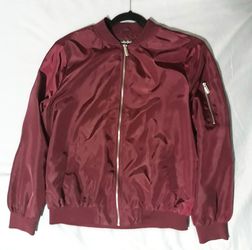 Clothes in good condition (shirt/jacket/sweater/dress shirt)