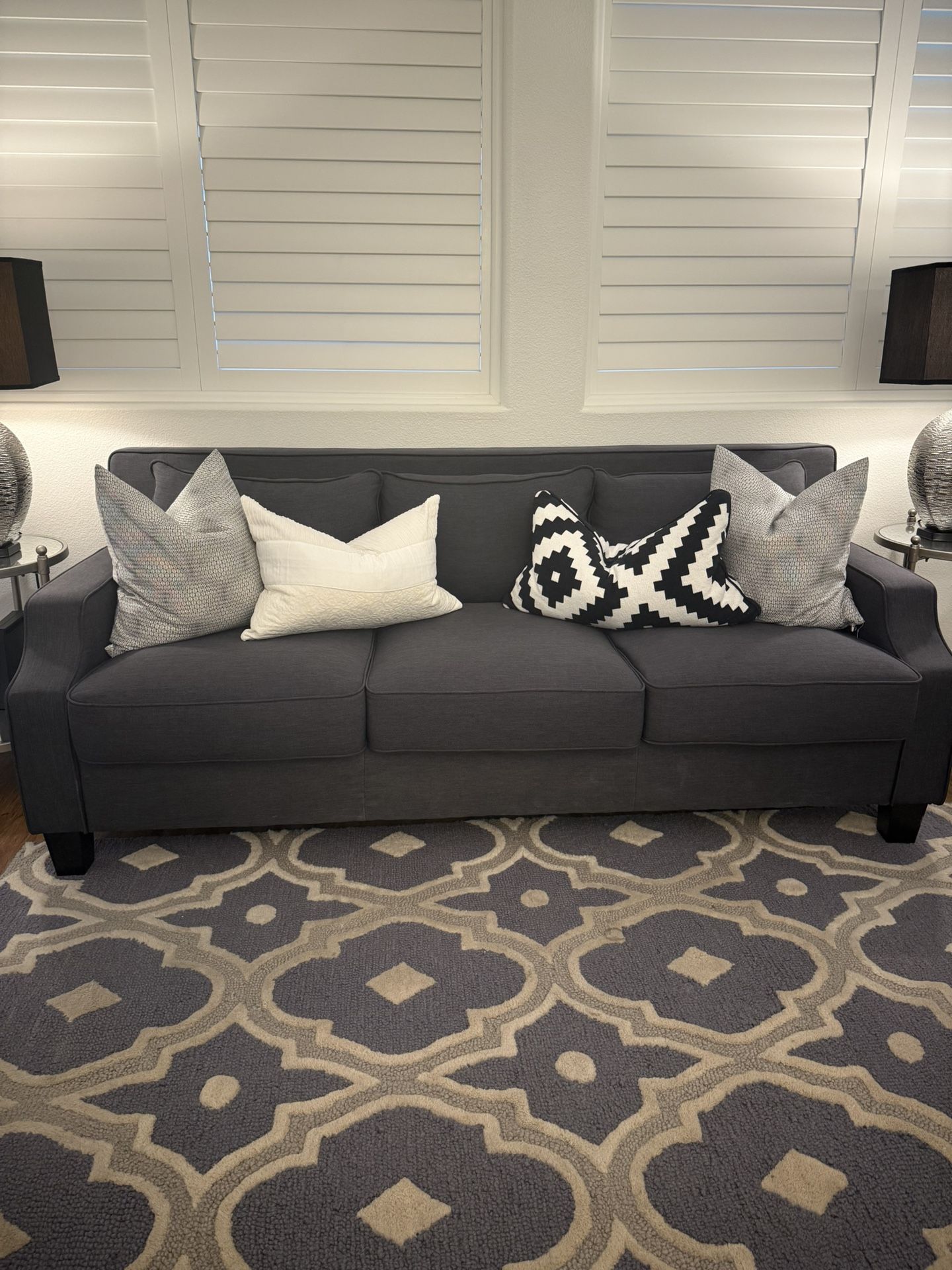 Sofa With Throw Pillows