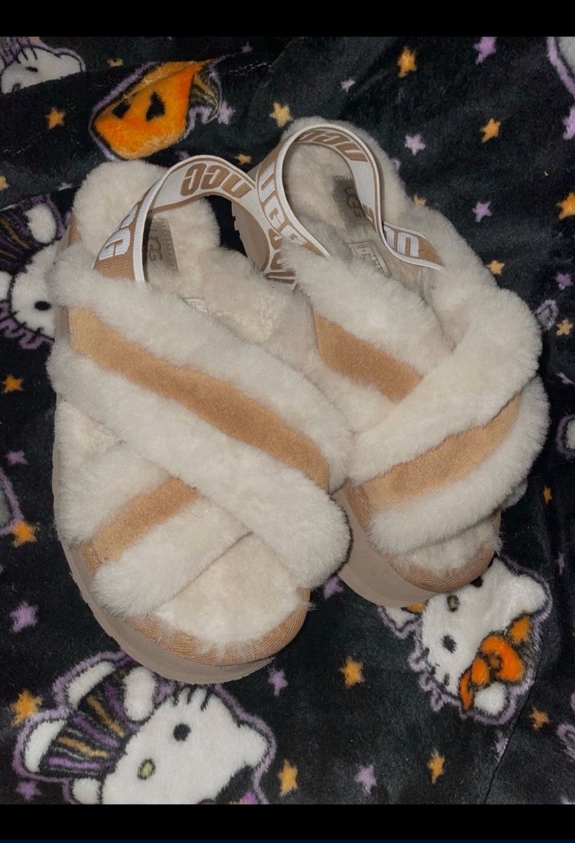uggs open toe slippers