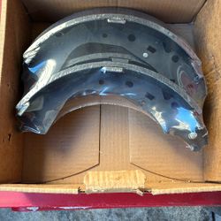 Duralast -New Brake Shoes 