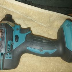  Drill Makita Tools &Dewalt  Milwaukee