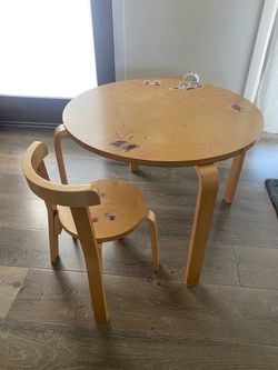 Kids table