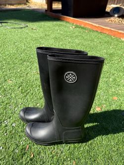 Black Tall Rubber Rain Boots