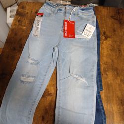 All Pieces Included In Price Of $65