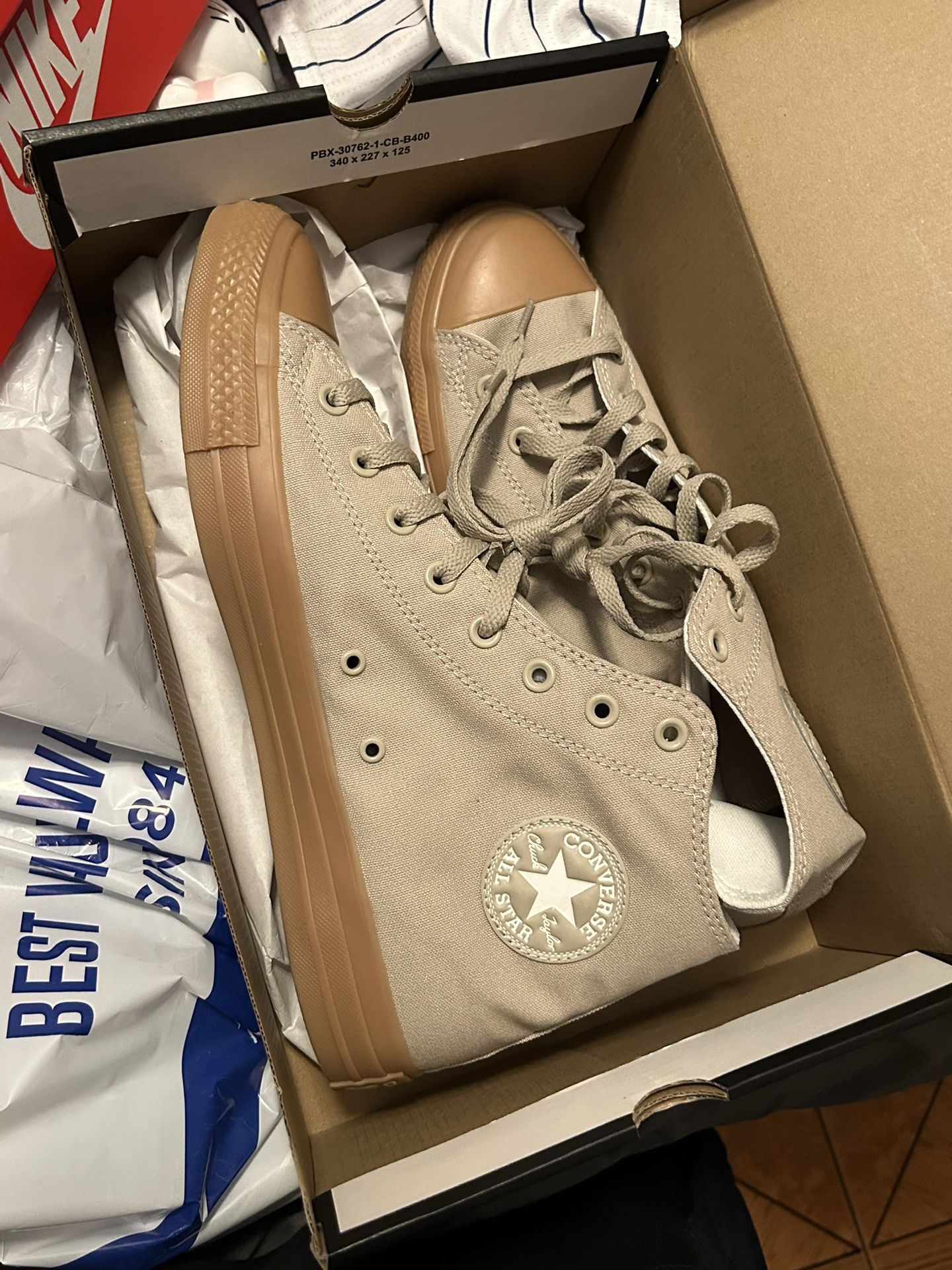 New Converse Size 12 Mens