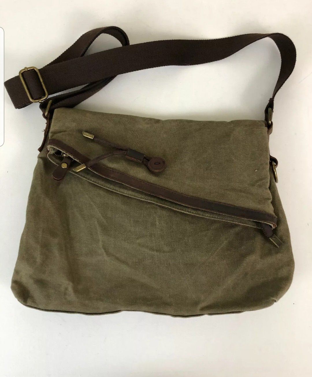 Vtg Army Green Waxed Canvas With Brown Leather Trim Messenger Crossbody Bag.