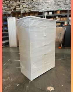 5 drawers dresser / Five drawers dresser /  Cajonera