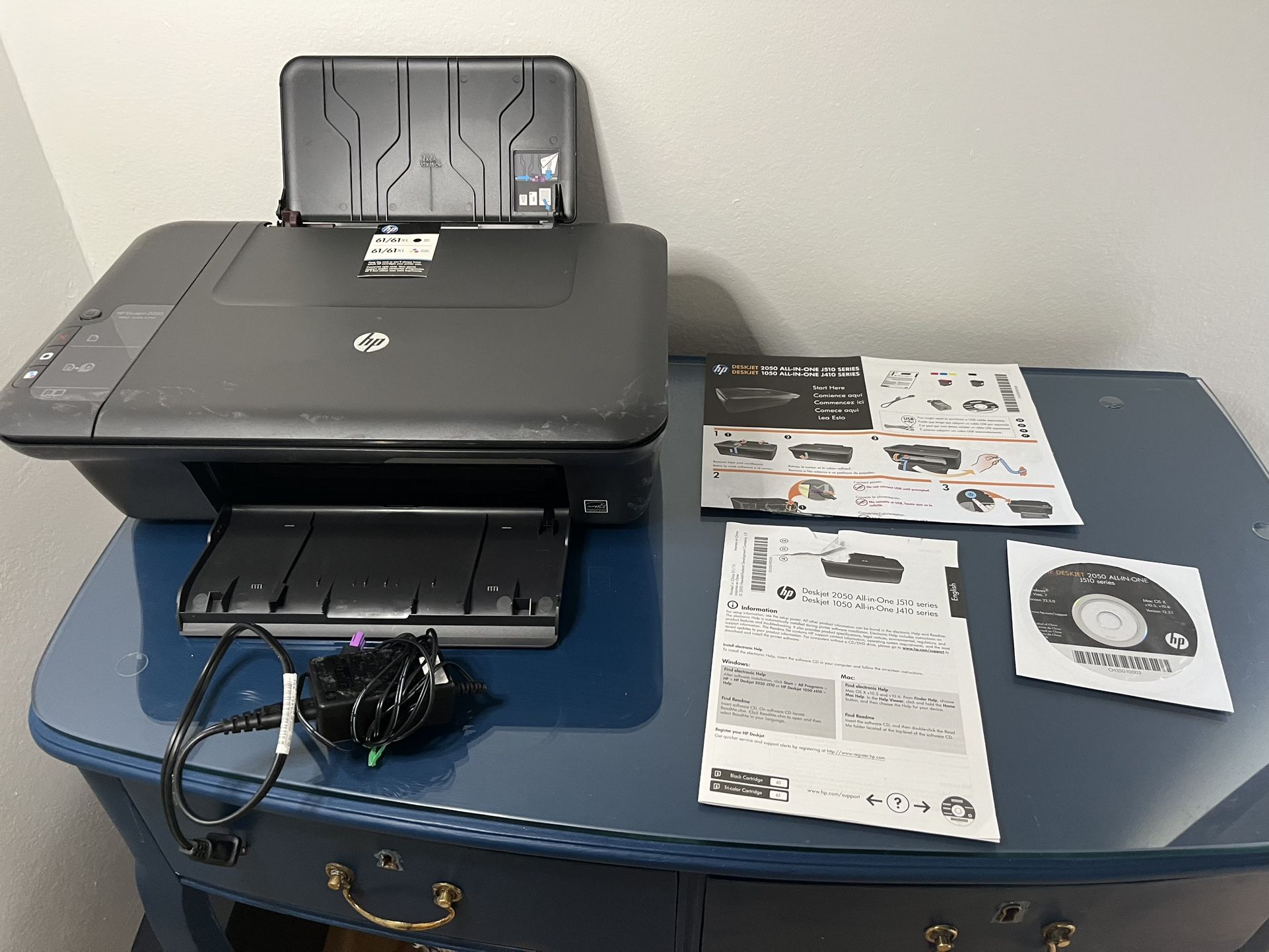 HP DeskJet 2050 All-In-One Printer. In excellent Condition!