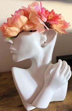 Decorative Mannequin Head with Flowers