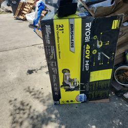 RYOBI

40V HP Brushless 21 in. Cordless Battery Walk Behind Self-Propelled Lawn Mower with (2) 6.0 Ah Batteries and Charger

STORE PRICE $699