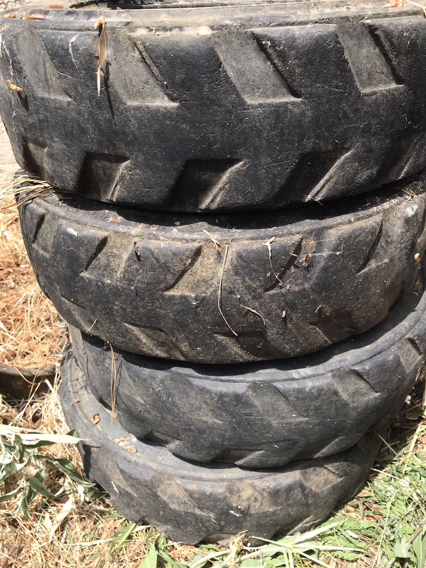 Bobcat 463 Or S70 Tires