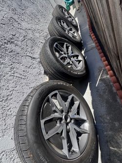 Jeep Wrangler wheels 255/60R20