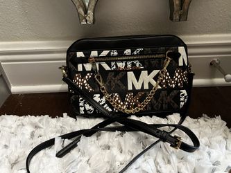 Gently Used Michael Kors Purse 