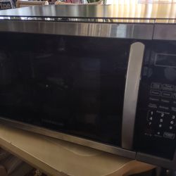 1000 Watt Farberware Microwave