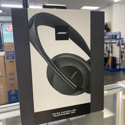 Bose Noise Cancelling Headphones 700