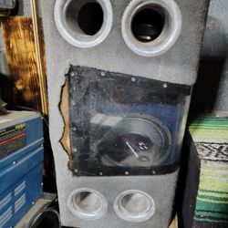 2x 10 Inch Audiobahn Subwoofers In A Ported Box 