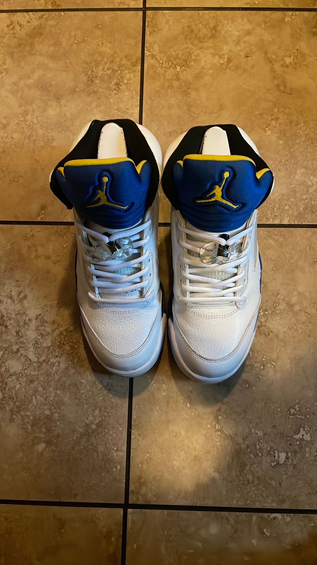 Jordan 5 Laney