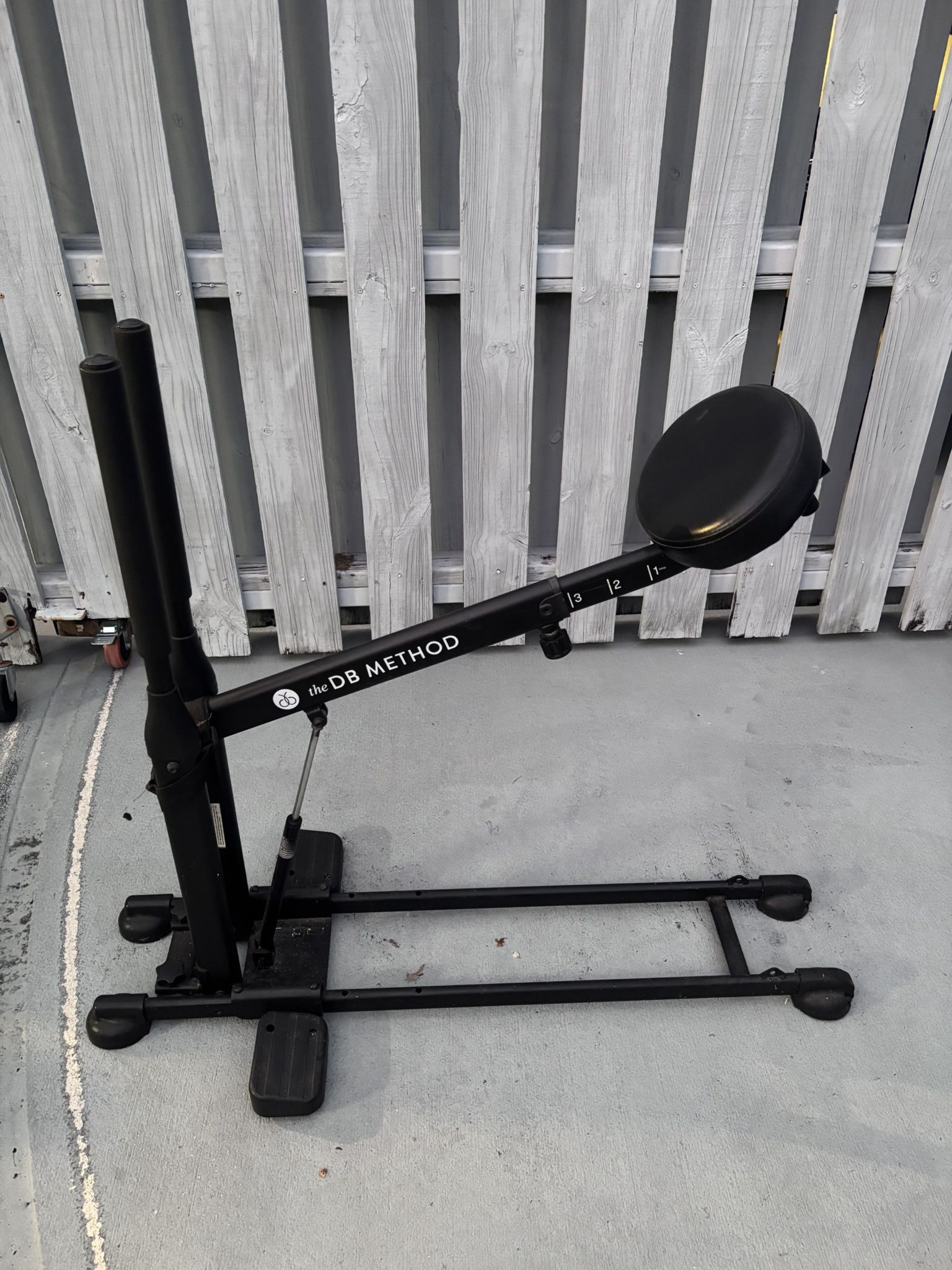 Exercise Machine For Squats